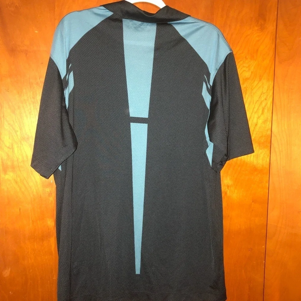 MEN Nike golf blue /black polo shirt large